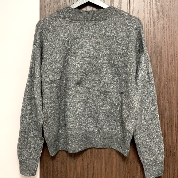 H&M Sweater - Picture 2 of 3